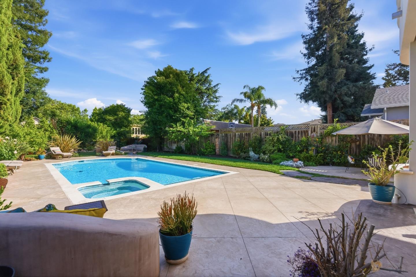 1344 University Avenue