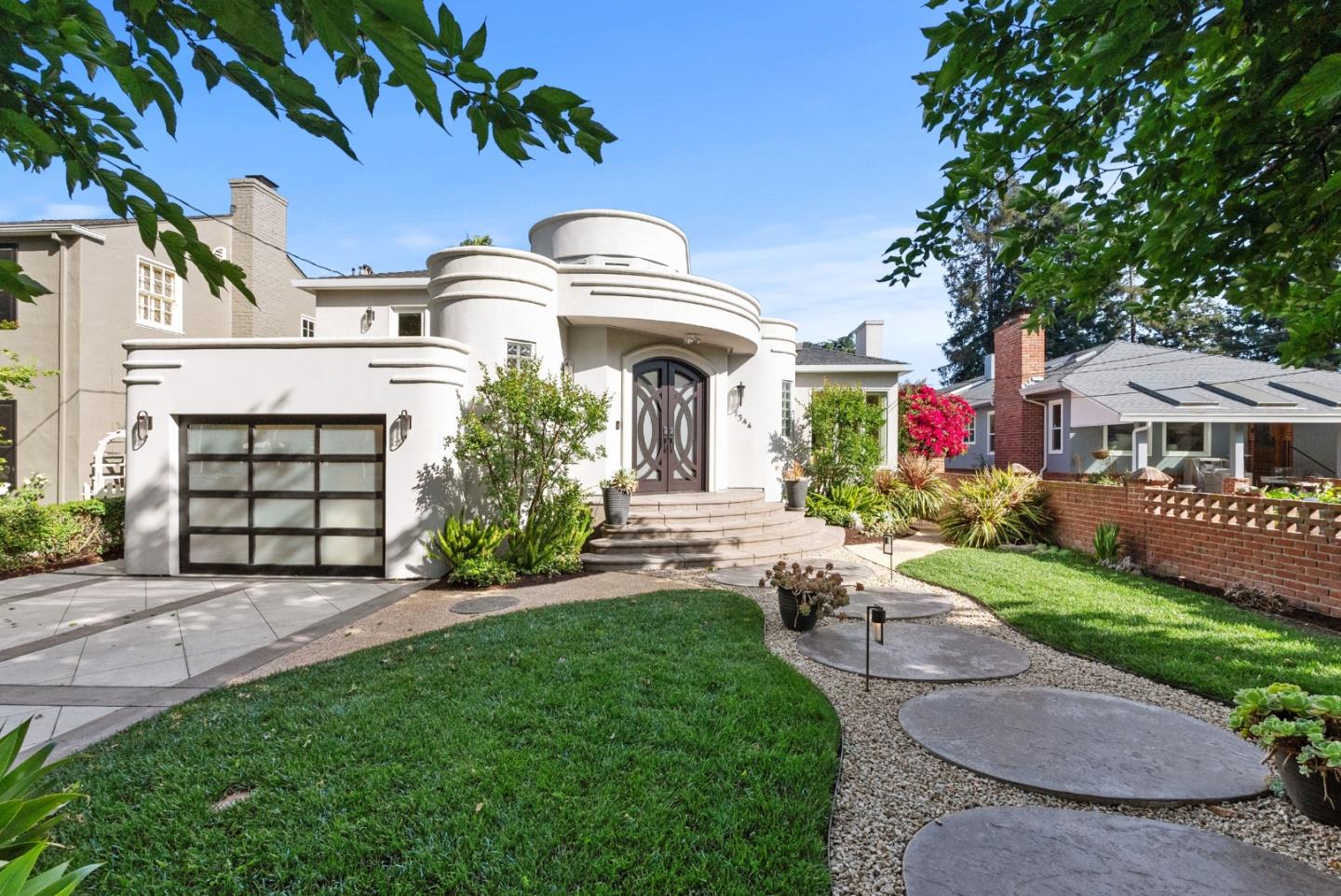 1344 University Avenue