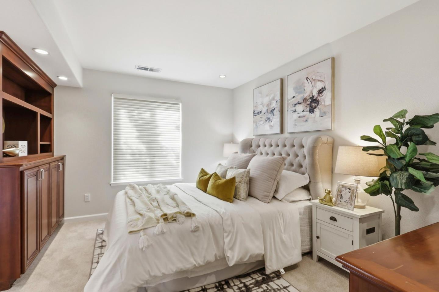 5902 Manorwood Court