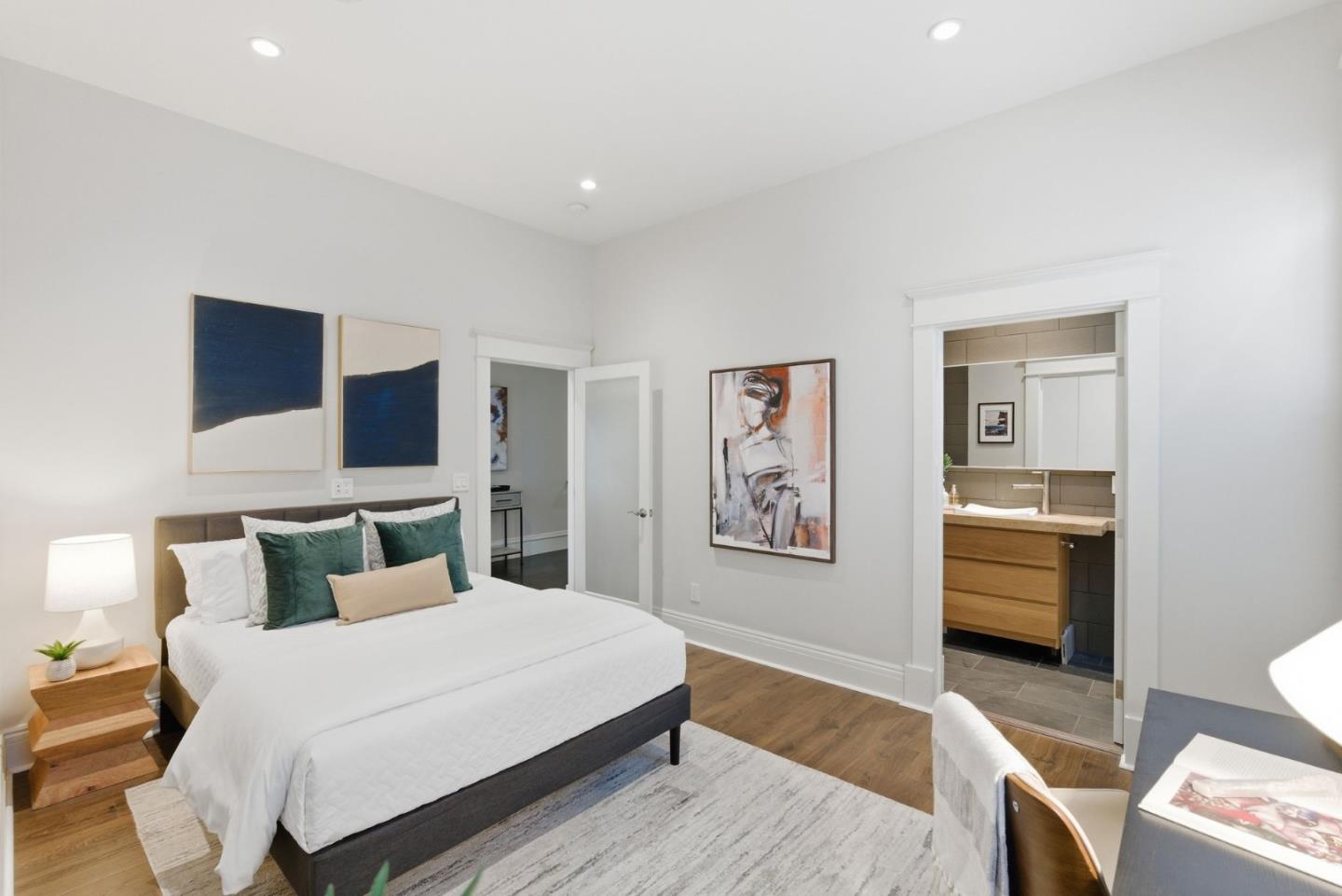 471 South Van Ness Avenue