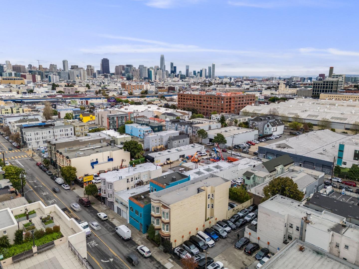 471 South Van Ness Avenue