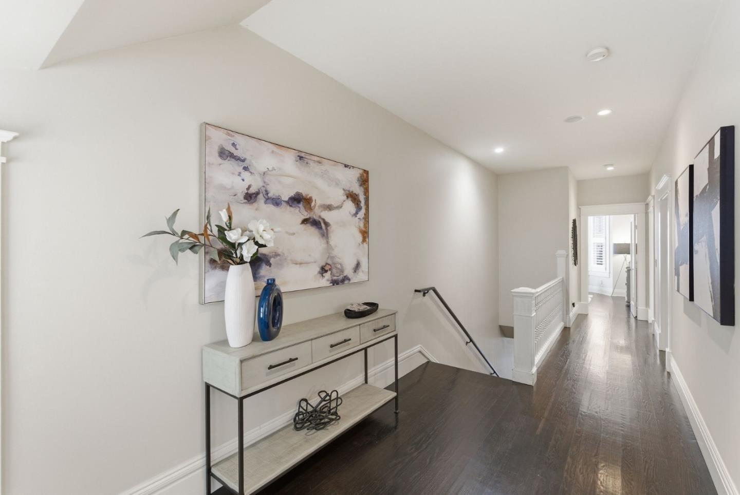 471 South Van Ness Avenue