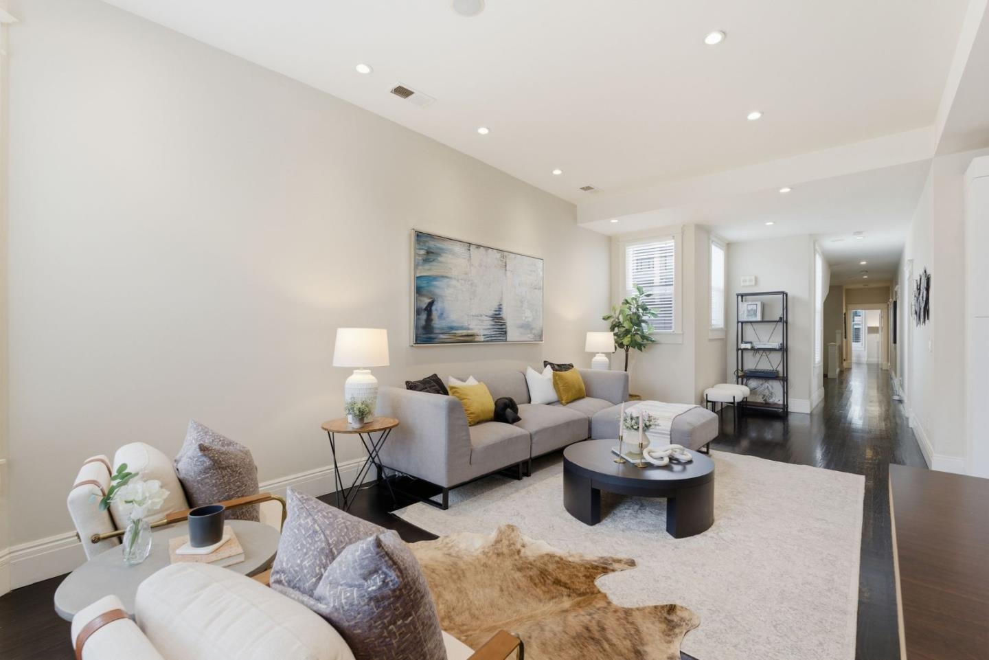 471 South Van Ness Avenue