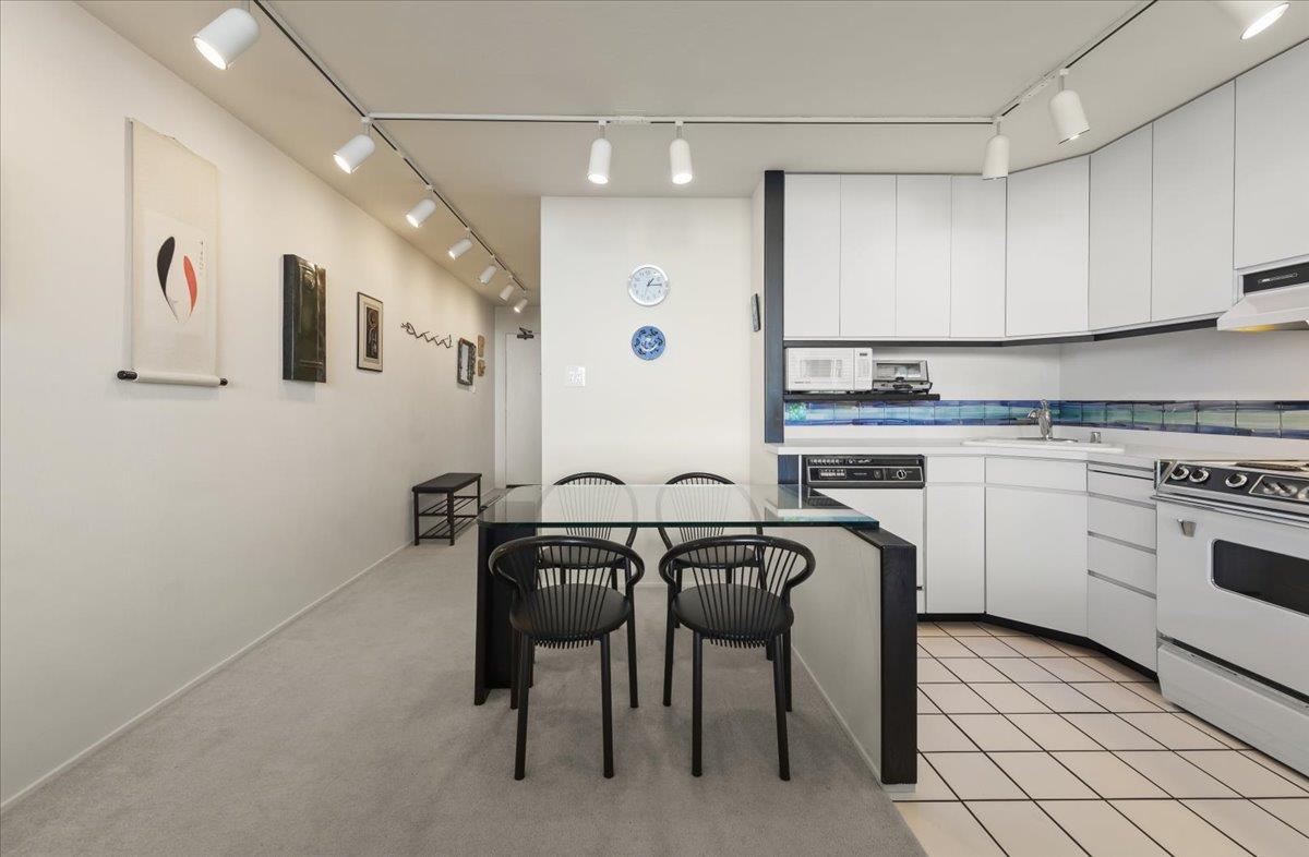 2295 Vallejo Street 408