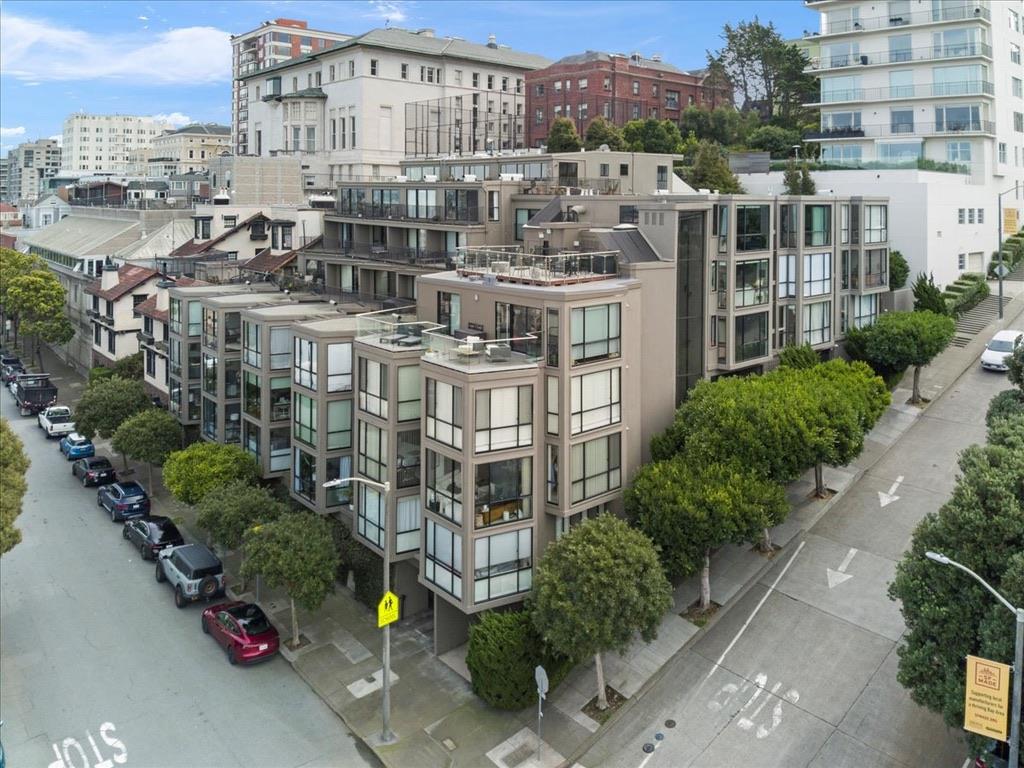 2295 Vallejo Street 408