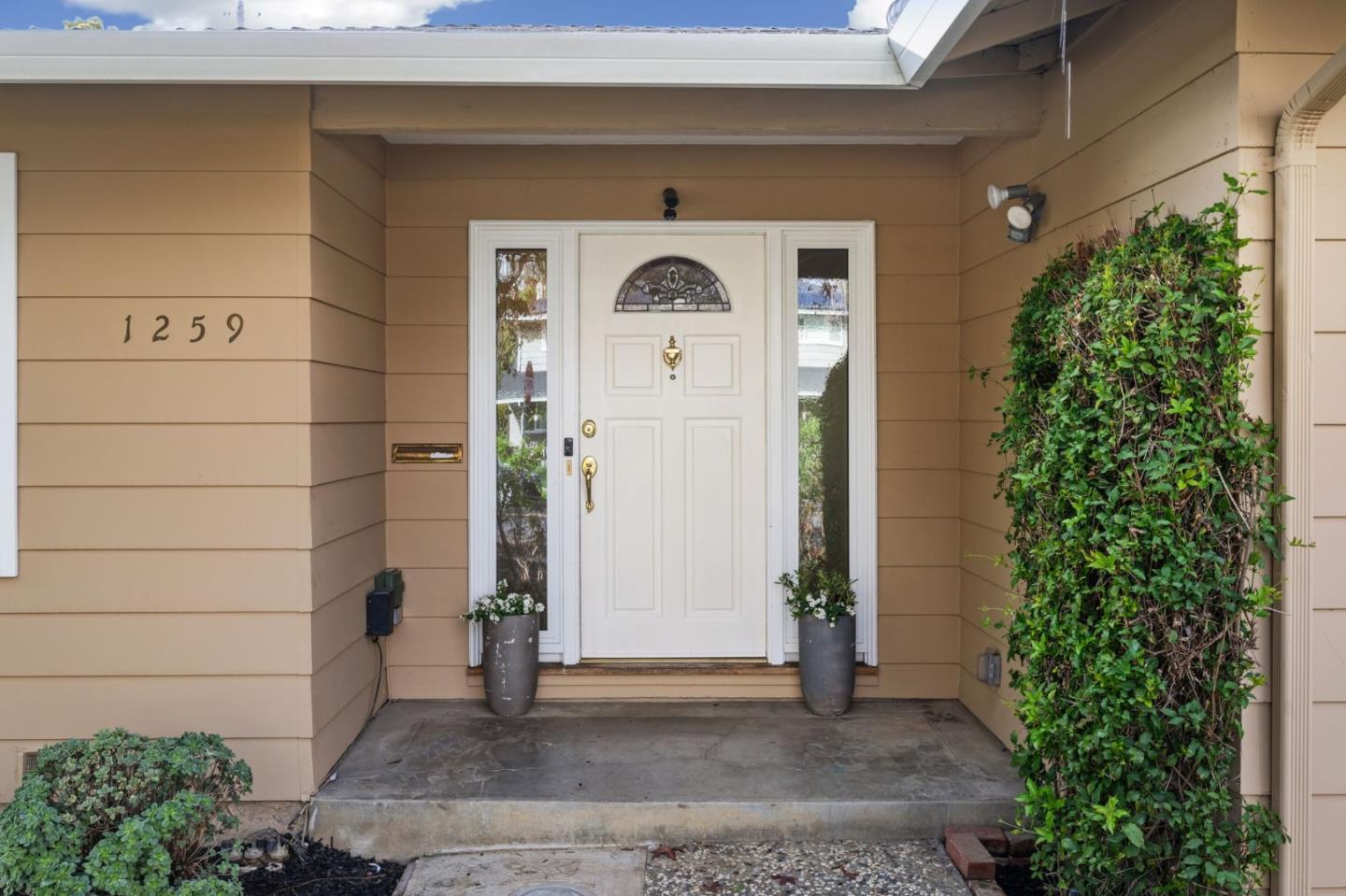 1259 North Central Avenue