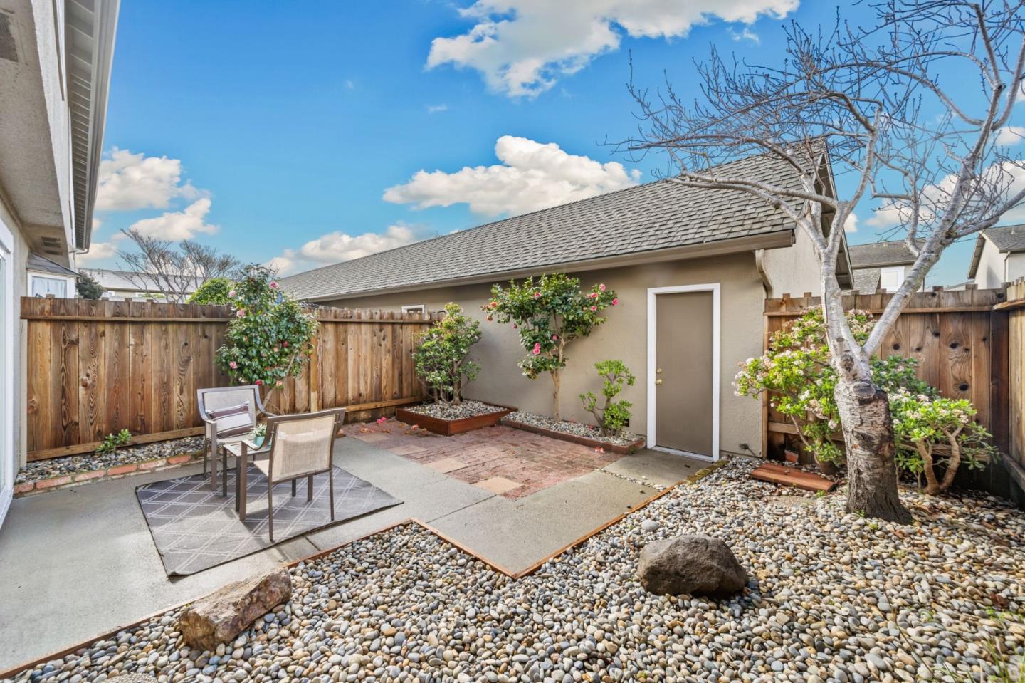 1527 Beach Park Boulevard