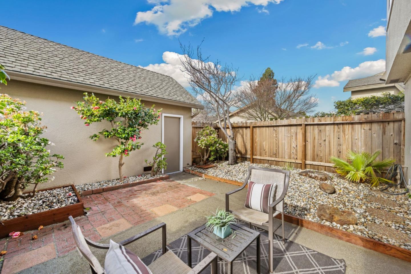 1527 Beach Park Boulevard