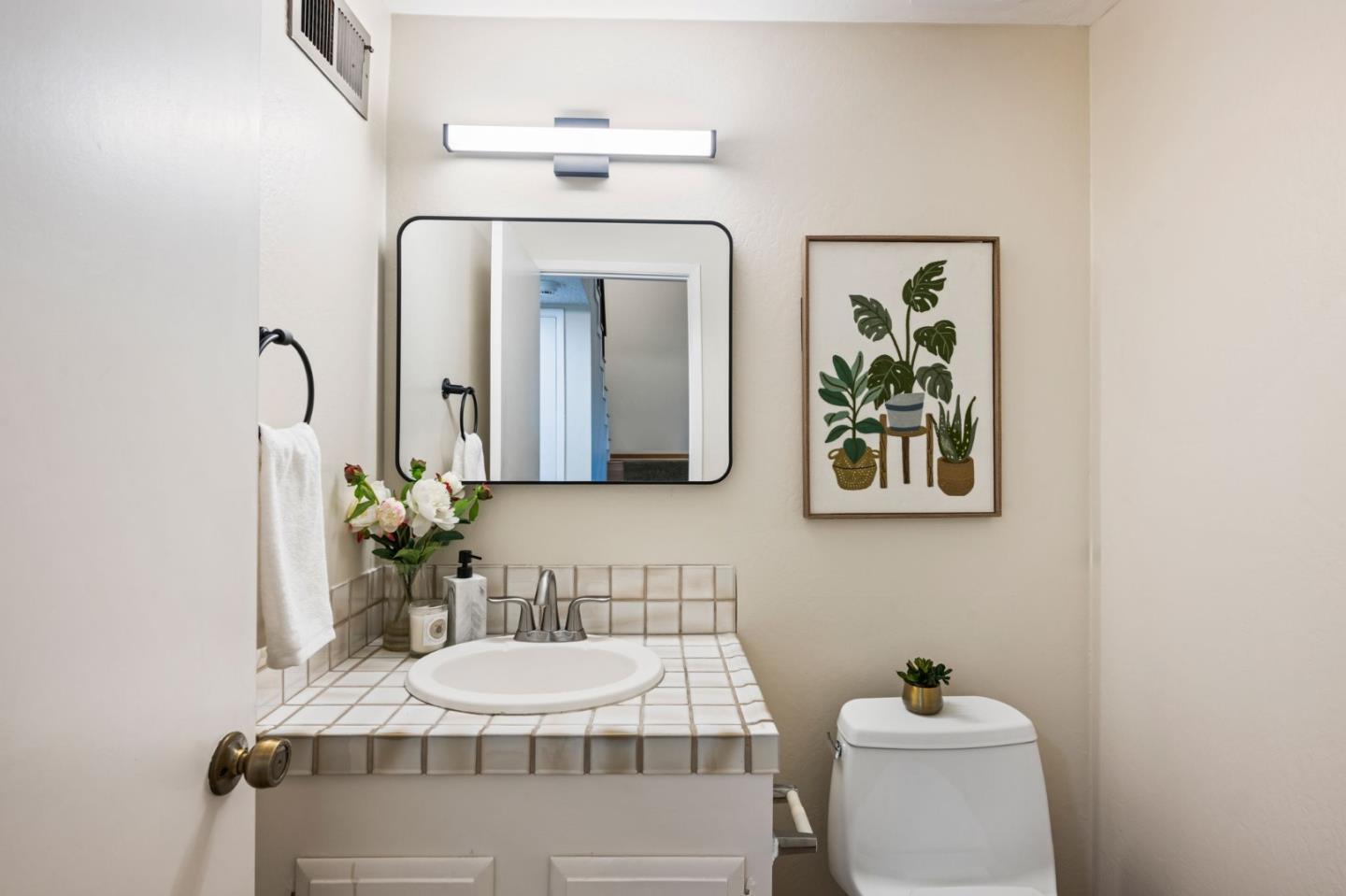 1527 Beach Park Boulevard