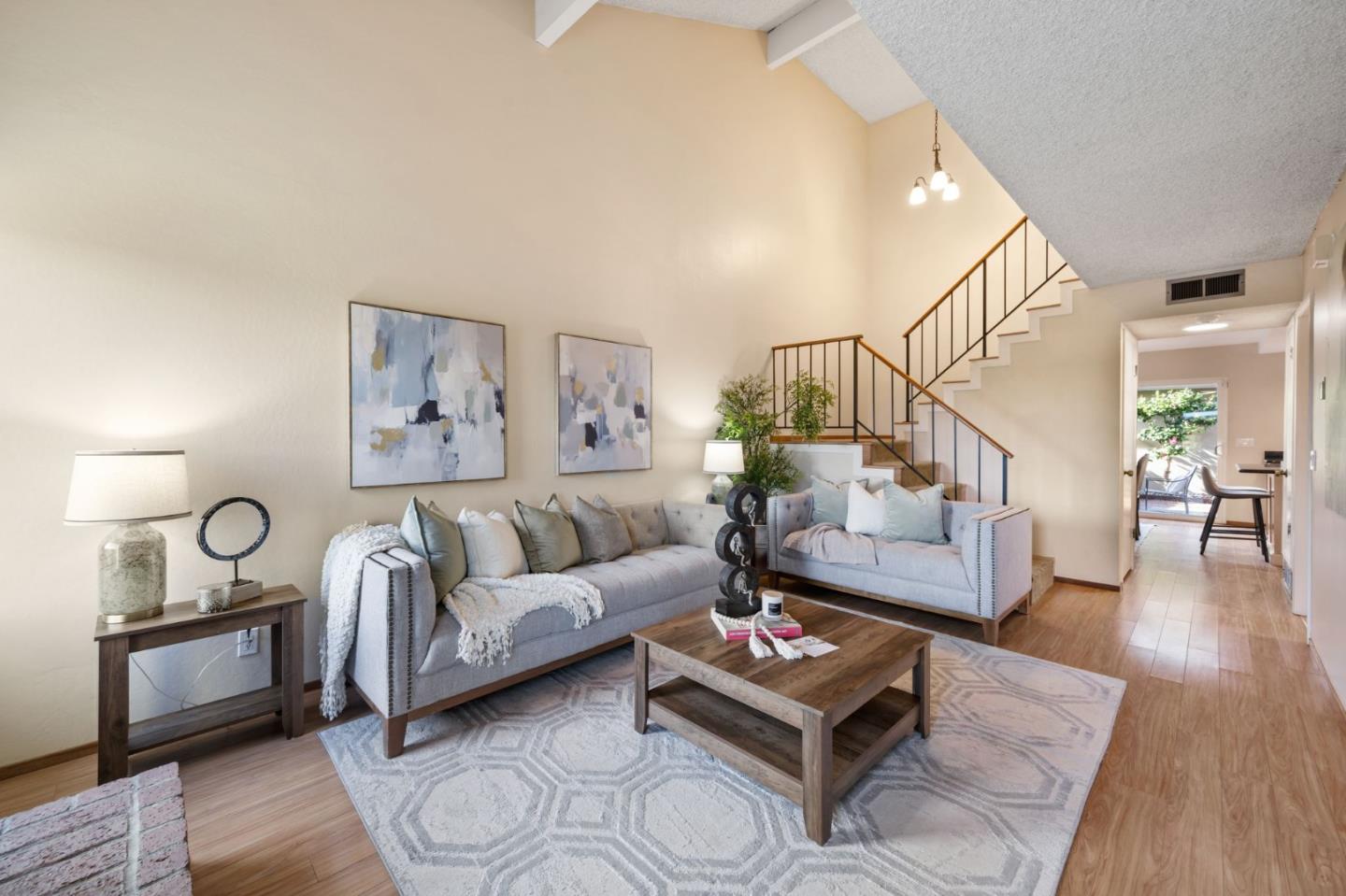 1527 Beach Park Boulevard