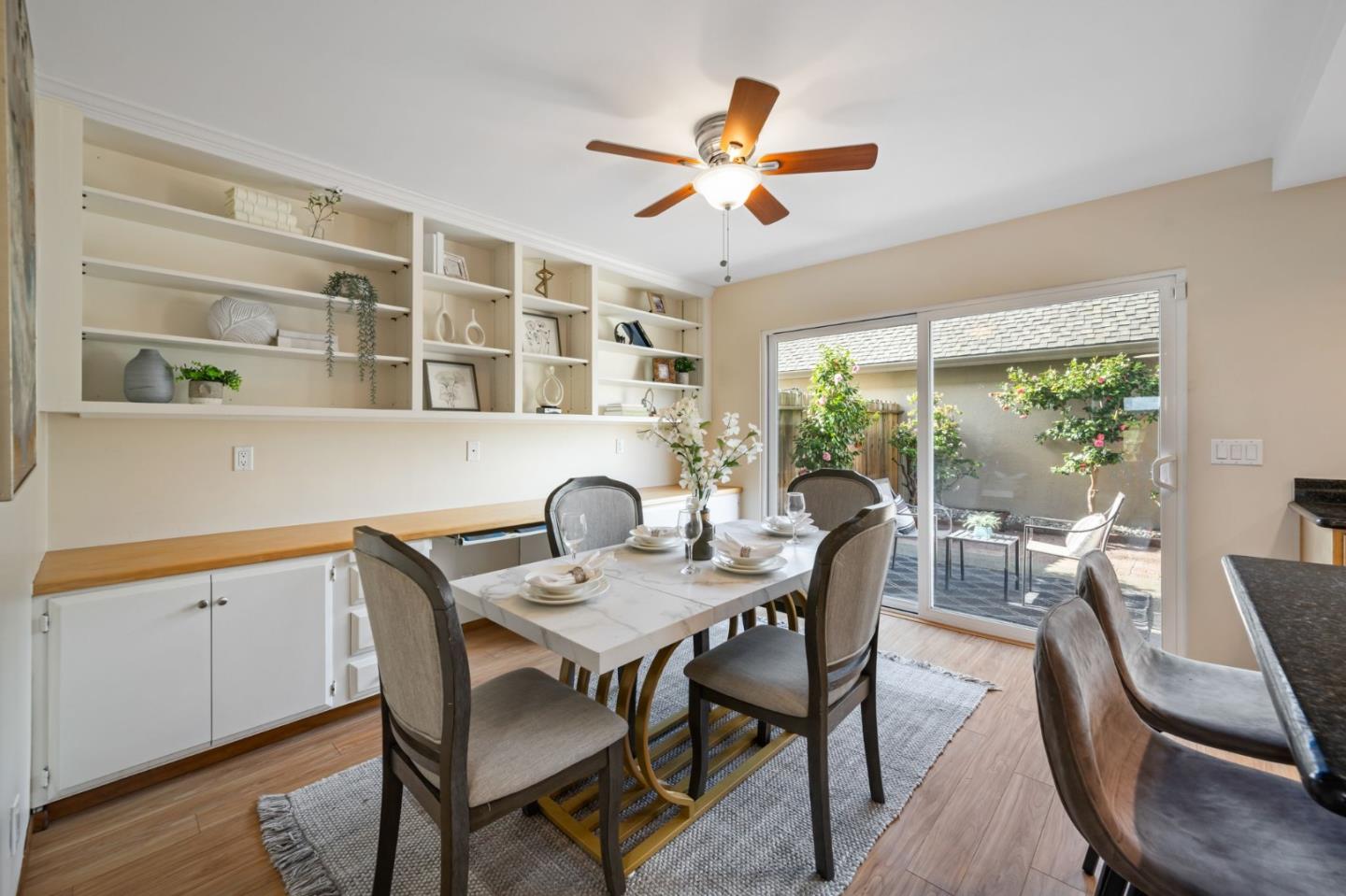 1527 Beach Park Boulevard