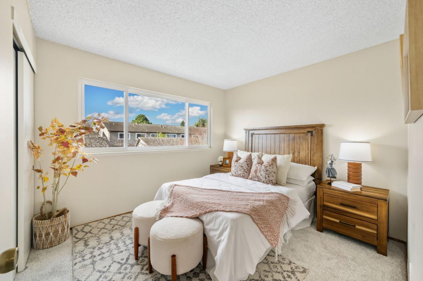 1527 Beach Park Boulevard