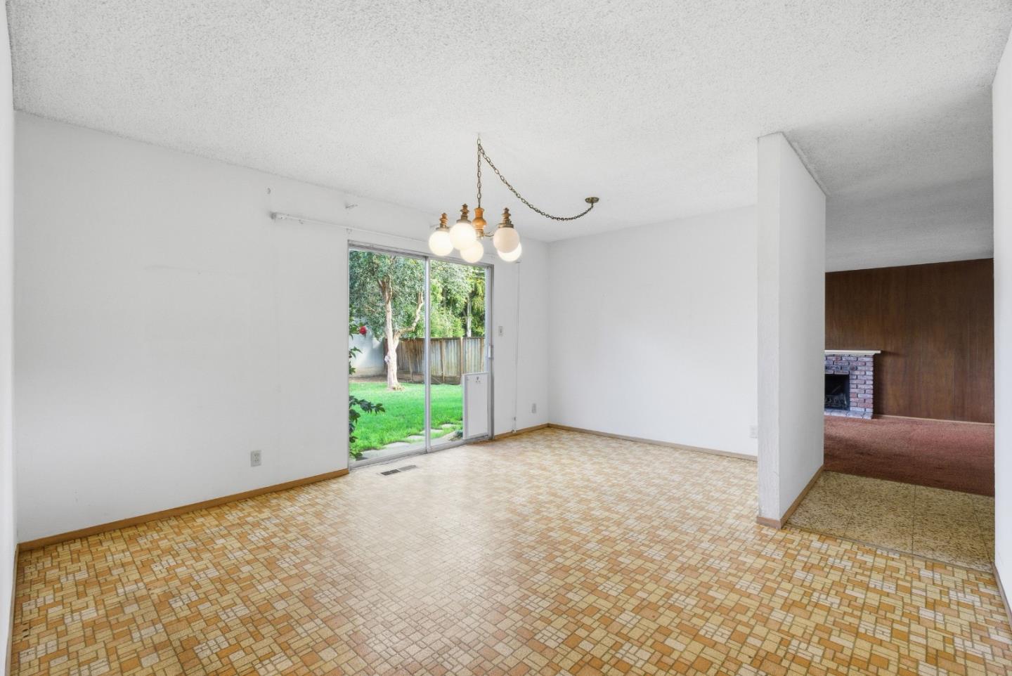 2261 Central Park Drive