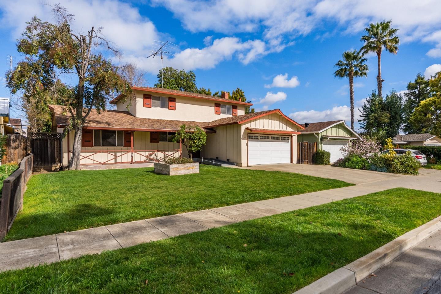 2261 Central Park Drive