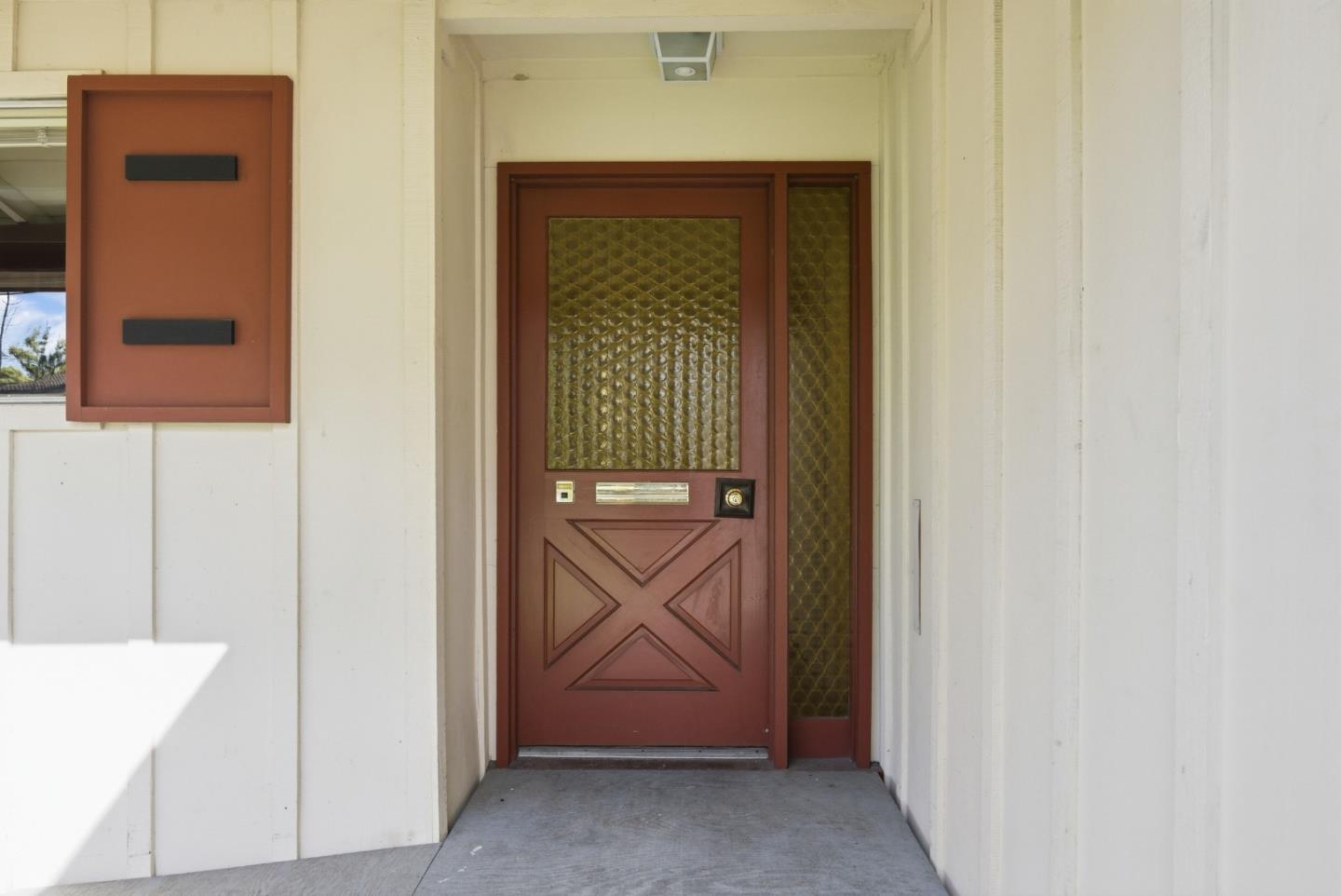 2261 Central Park Drive