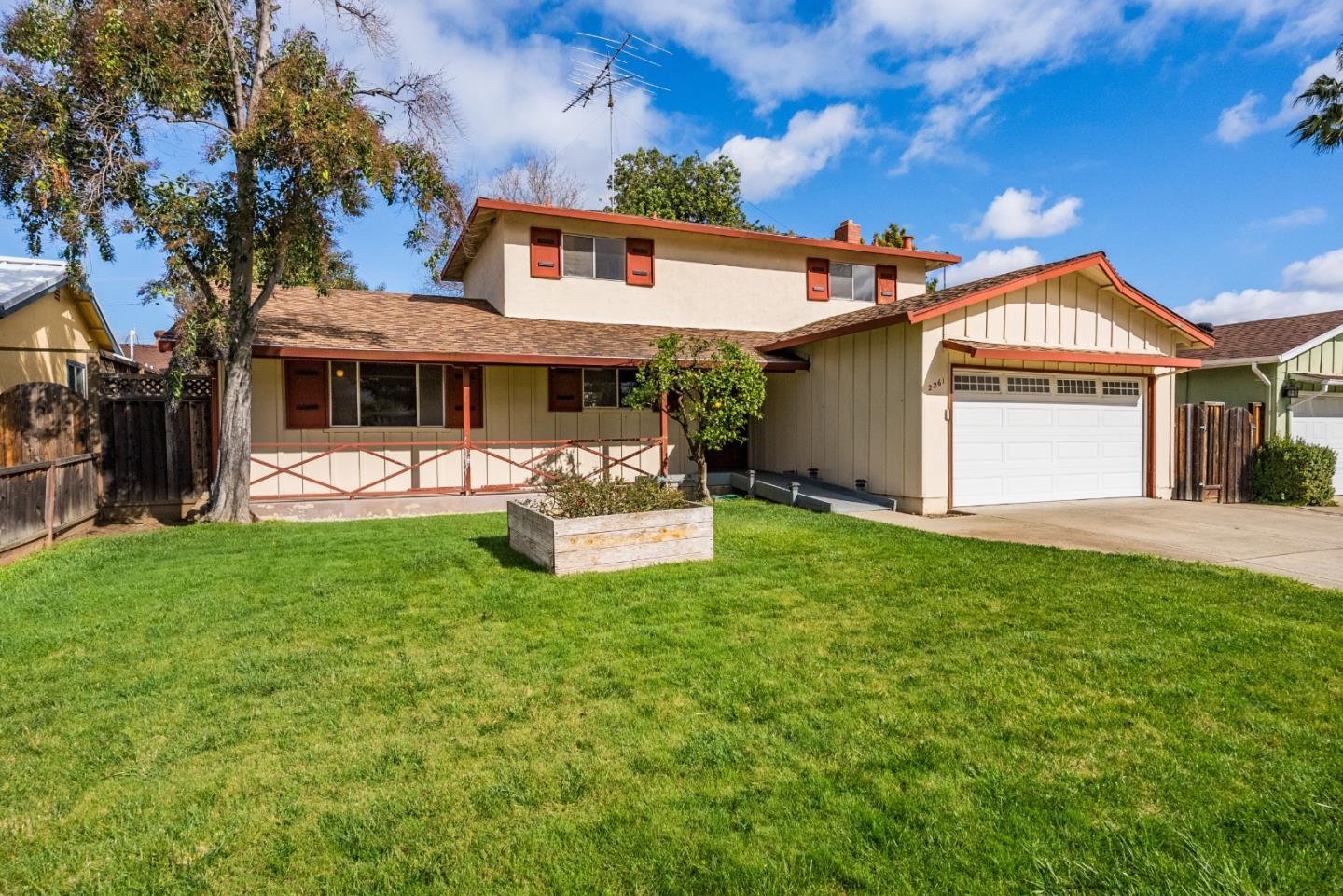 2261 Central Park Drive