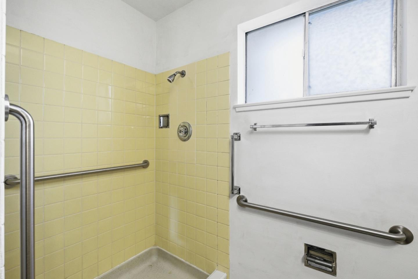 2261 Central Park Drive