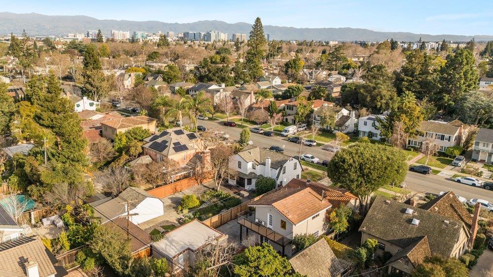 1555 Calaveras Avenue