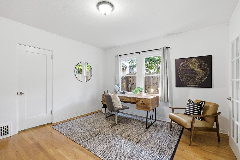 1555 Calaveras Avenue