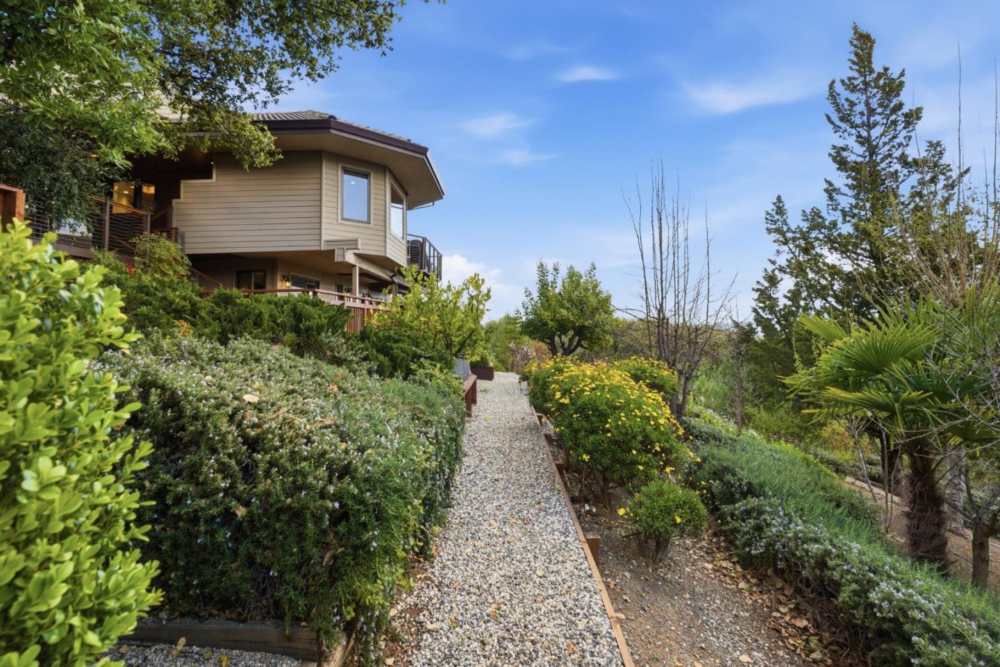 530 Santa Rosa Drive