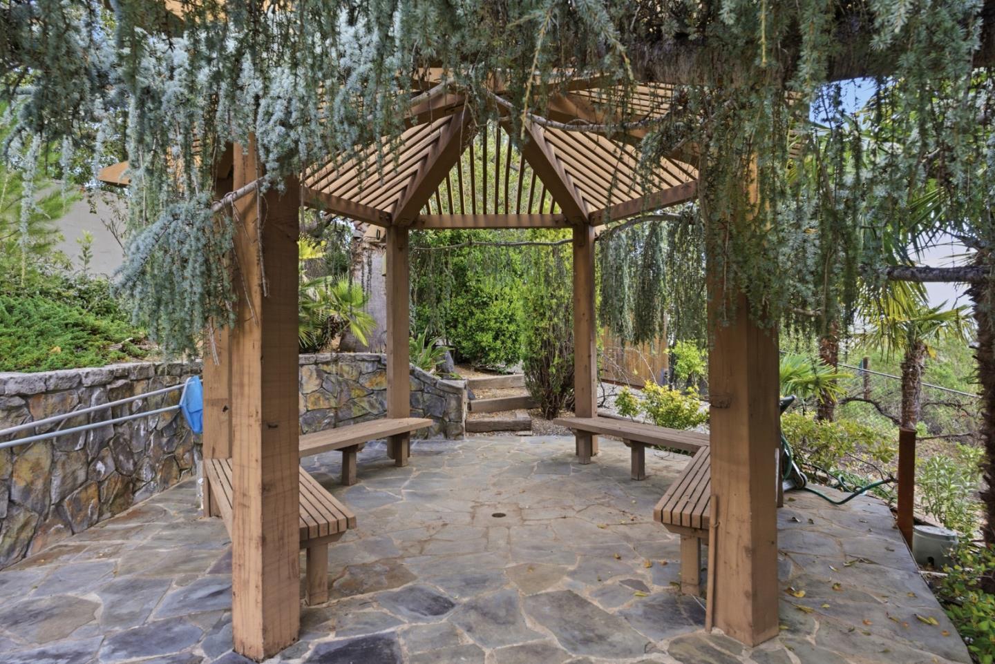 530 Santa Rosa Drive