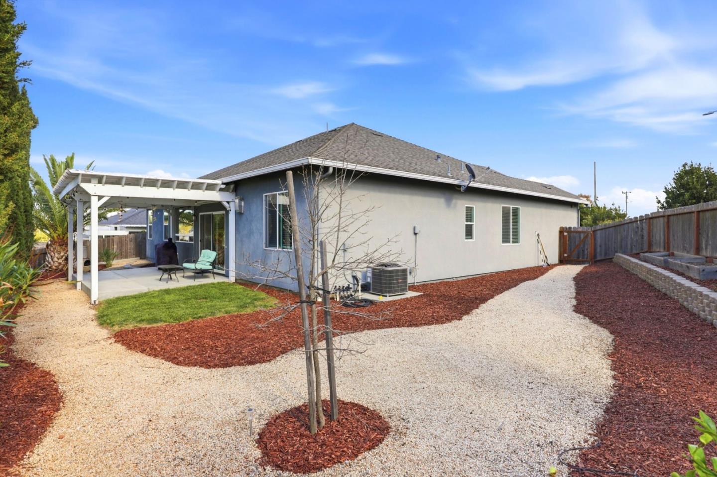 83 San Antonio Street