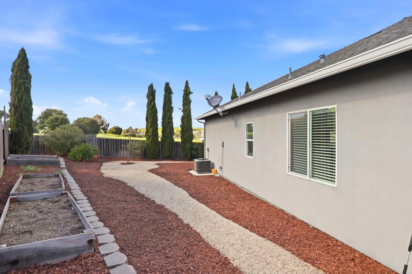 83 San Antonio Street