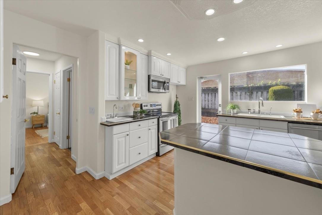 3393 Kathleen Street