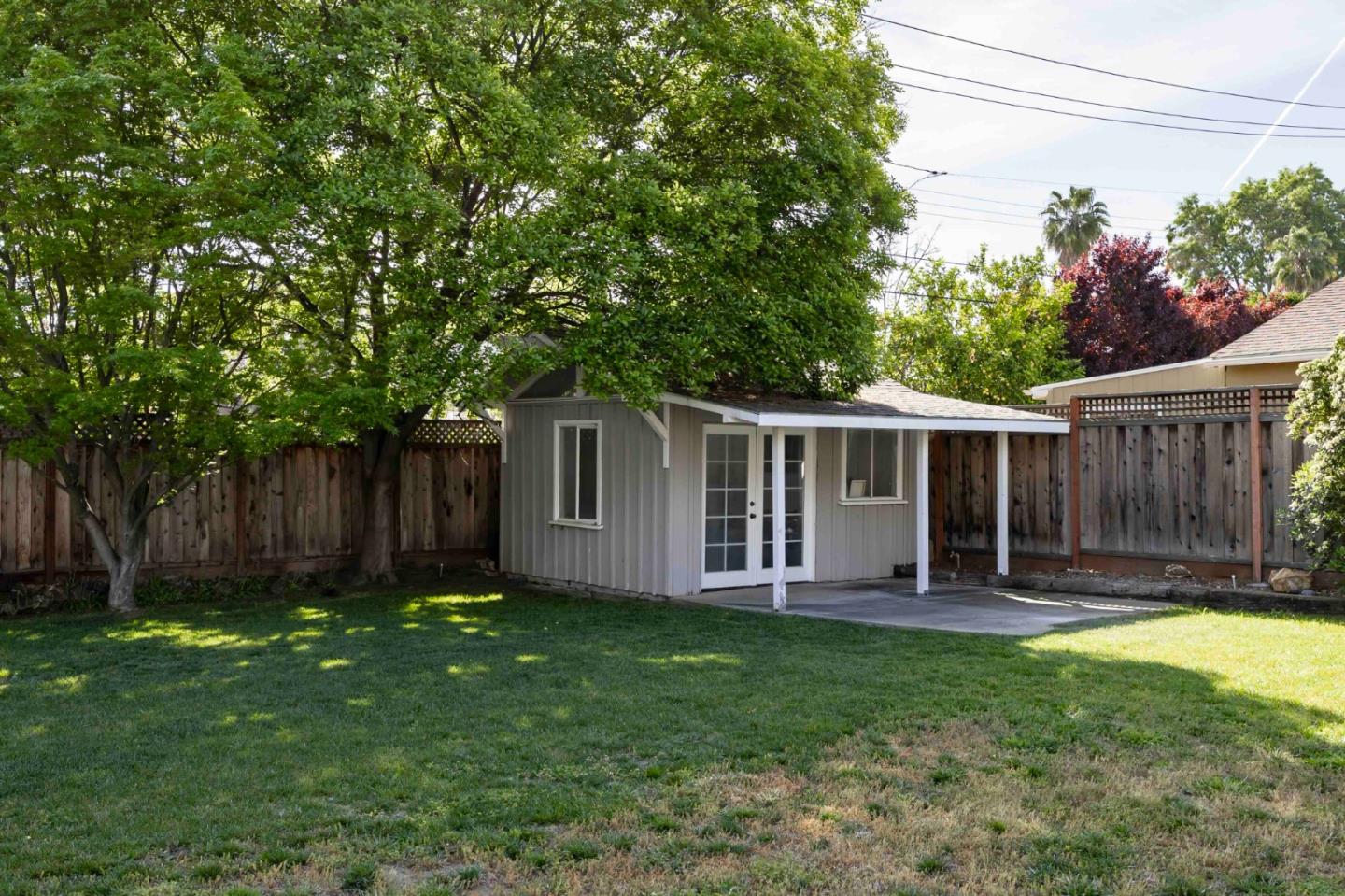 1540 Norman Avenue
