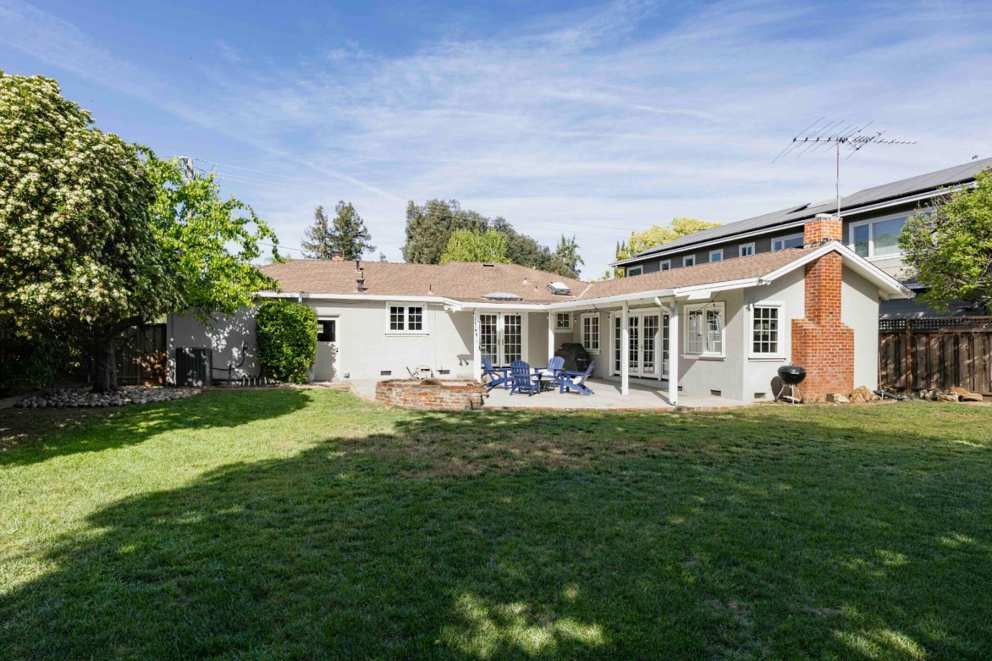 1540 Norman Avenue