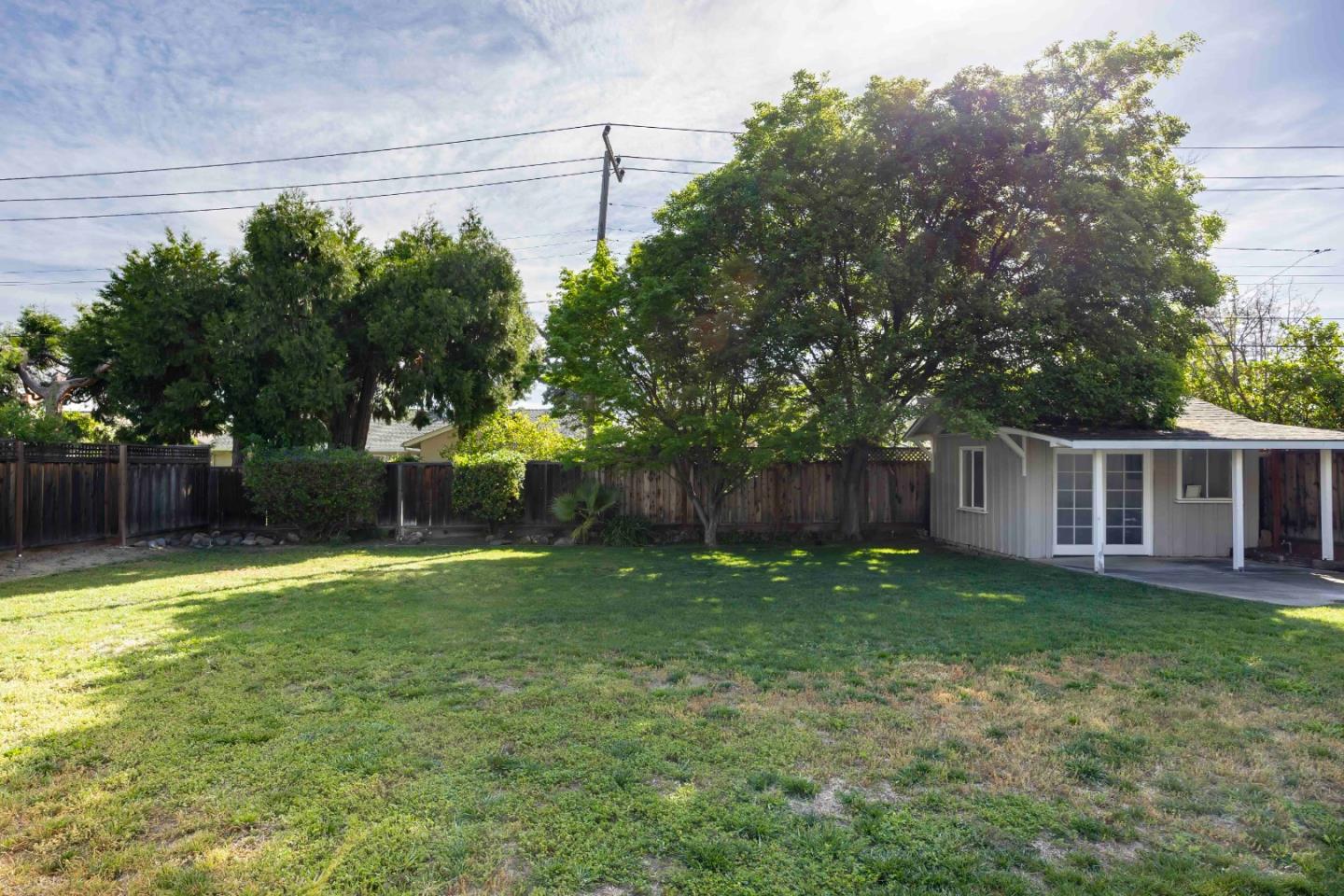 1540 Norman Avenue