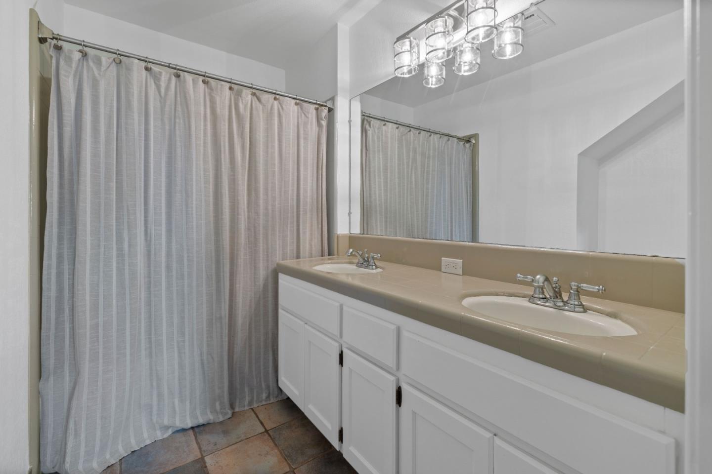 25435 Hutchinson Road