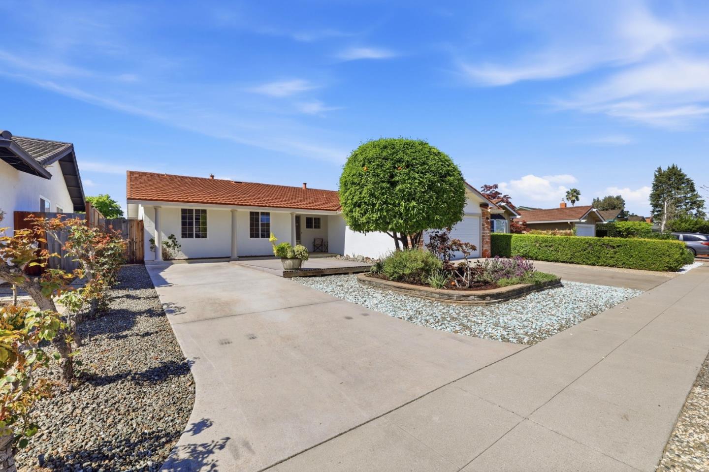 5031 Las Cruces Court