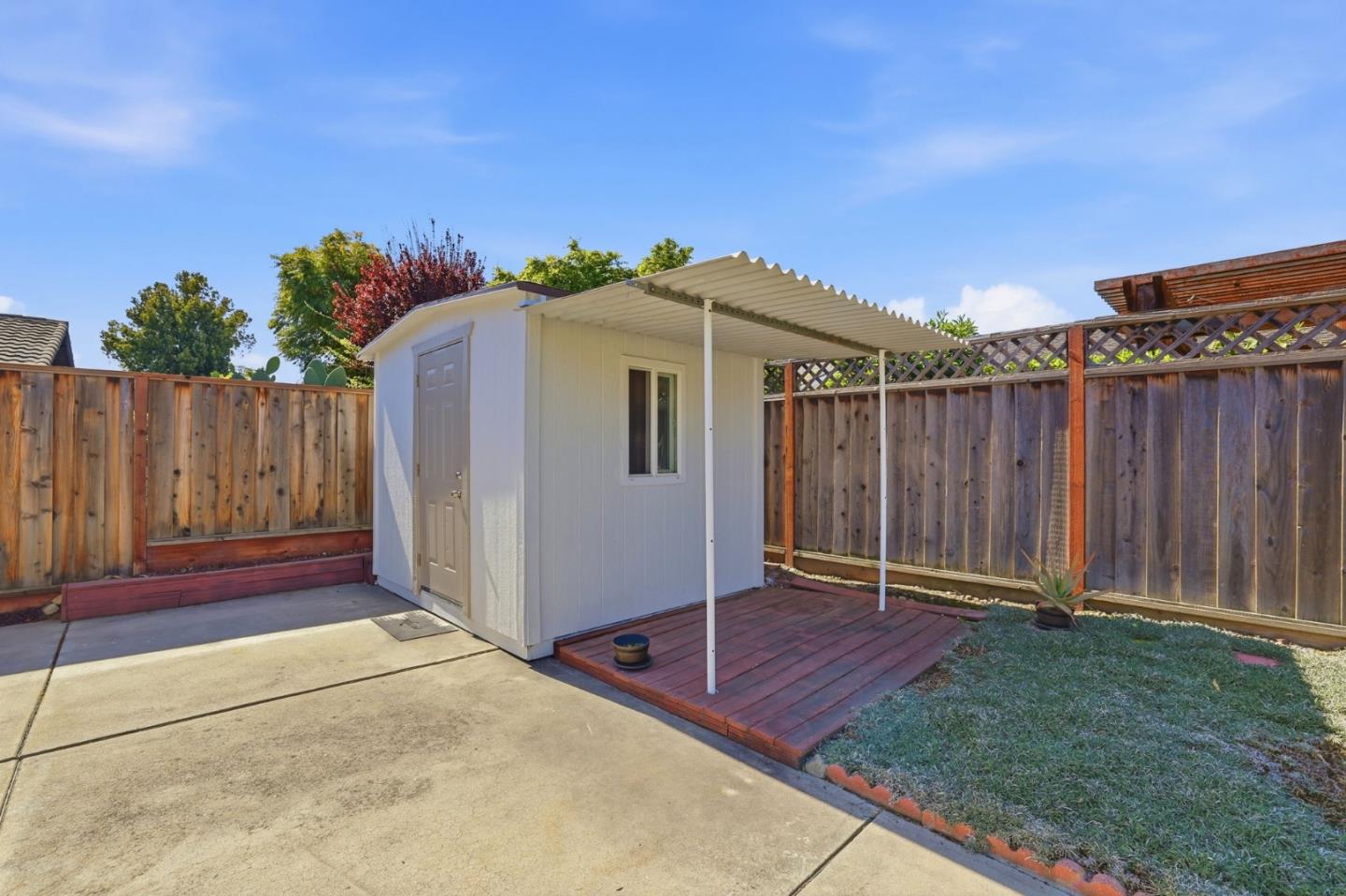 5031 Las Cruces Court