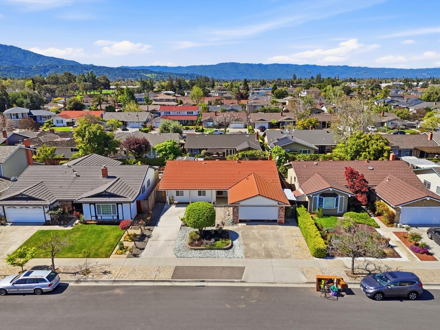 5031 Las Cruces Court