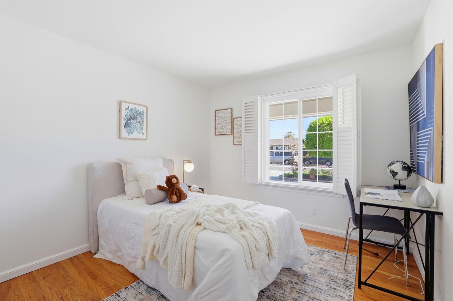 5031 Las Cruces Court