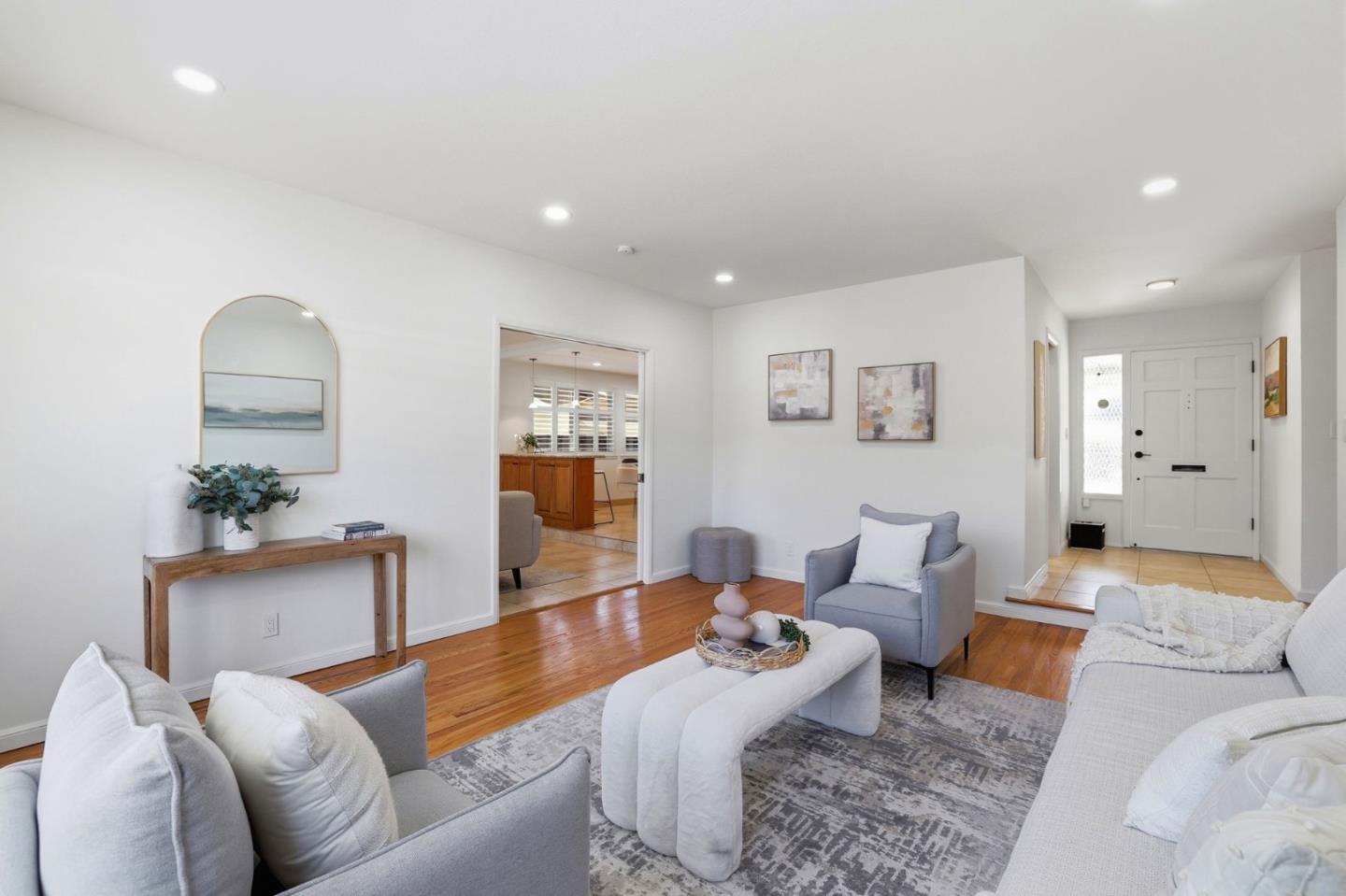 5031 Las Cruces Court