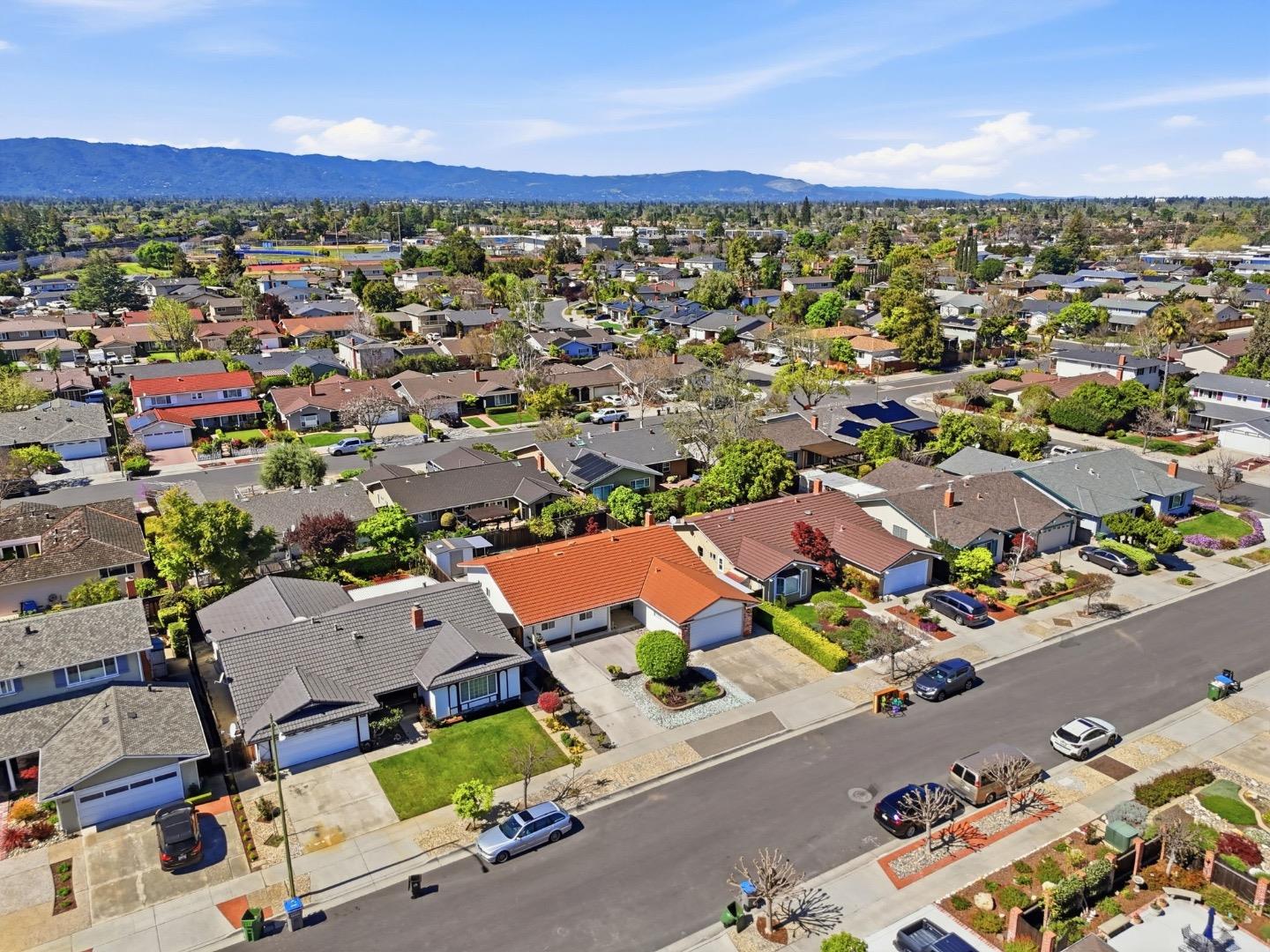 5031 Las Cruces Court