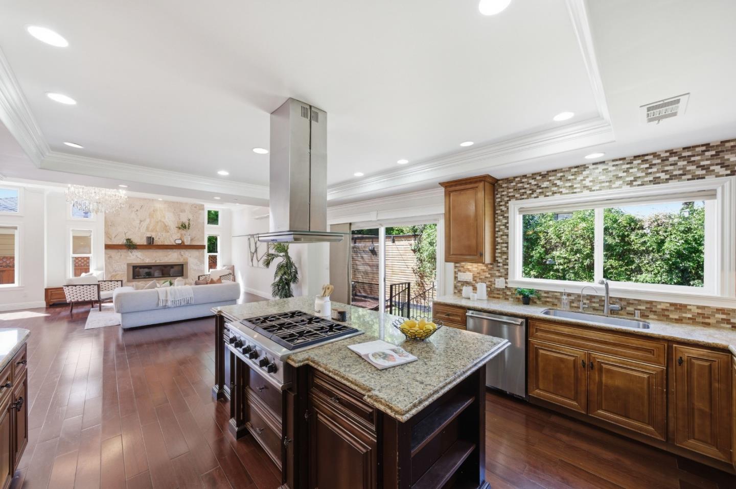 1481 West Hedding Street