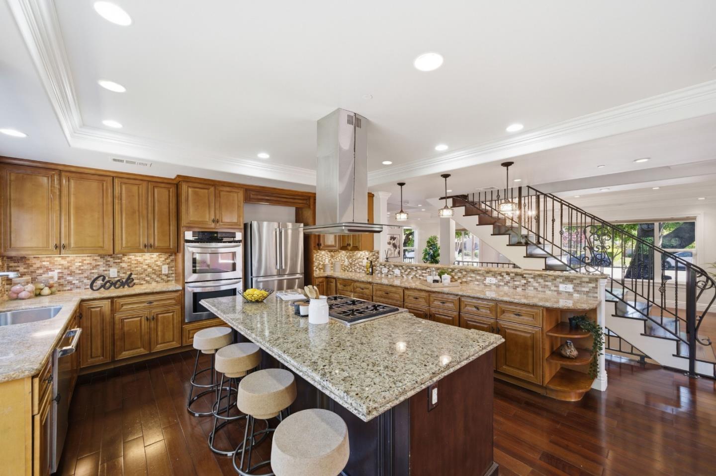 1481 West Hedding Street