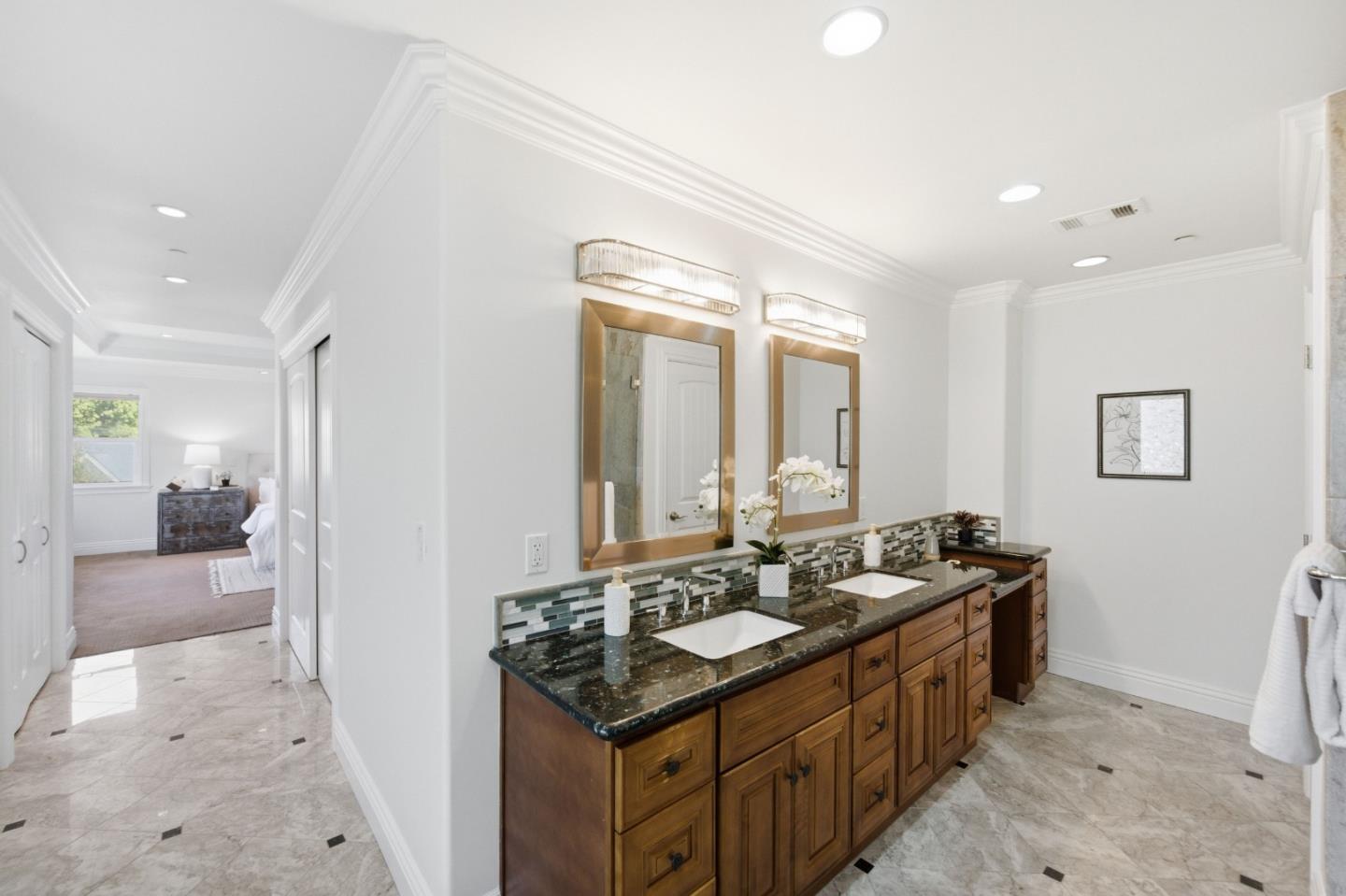 1481 West Hedding Street