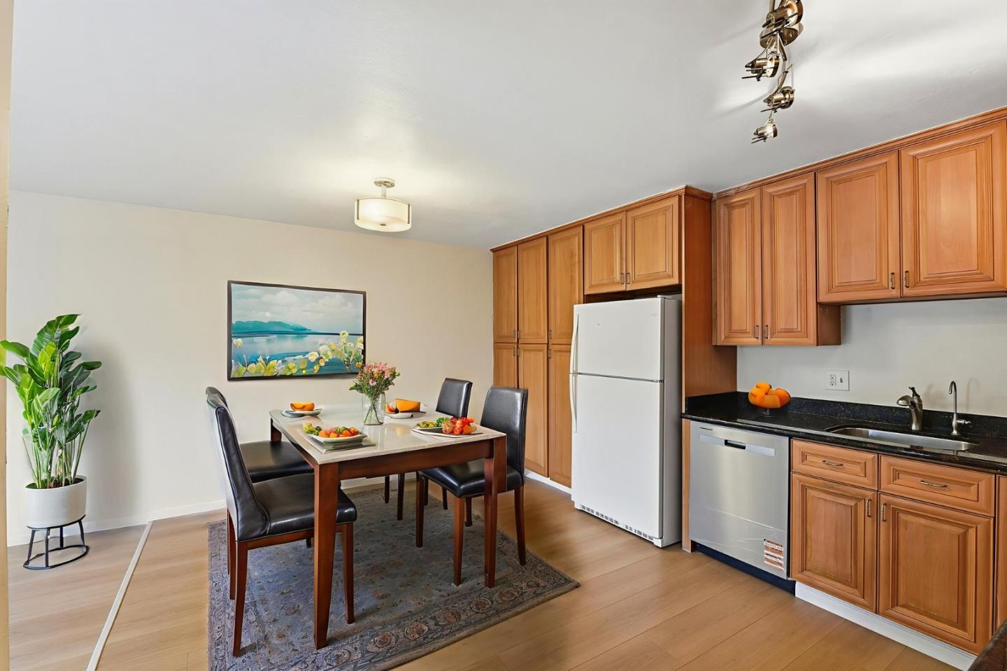 460 Auburn Way 5