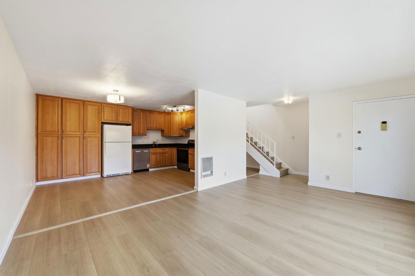 460 Auburn Way 5