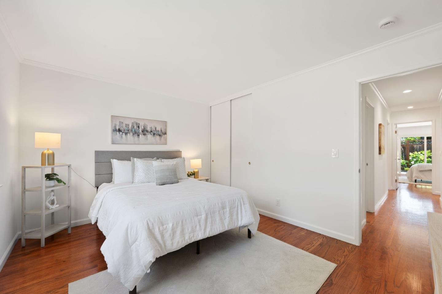 1096 Del Cambre Drive