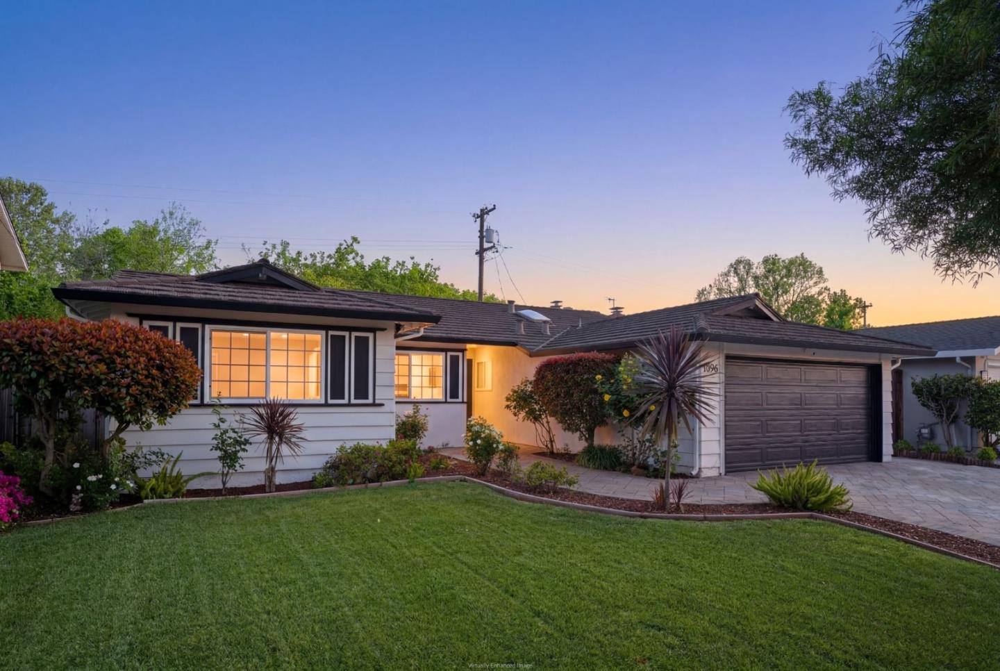 1096 Del Cambre Drive