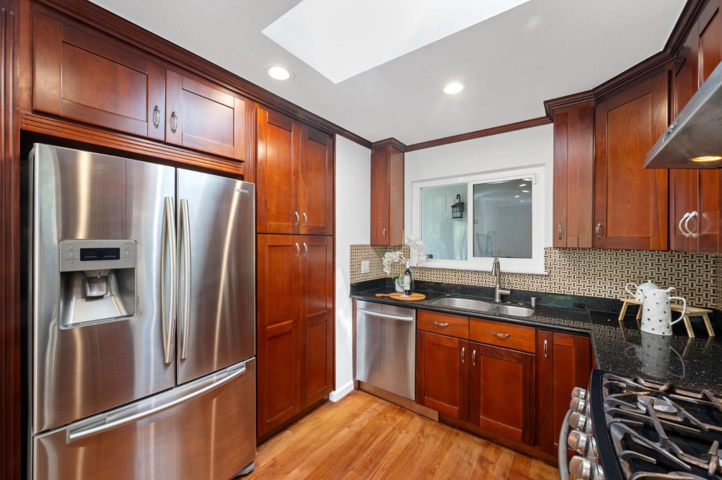 1096 Del Cambre Drive