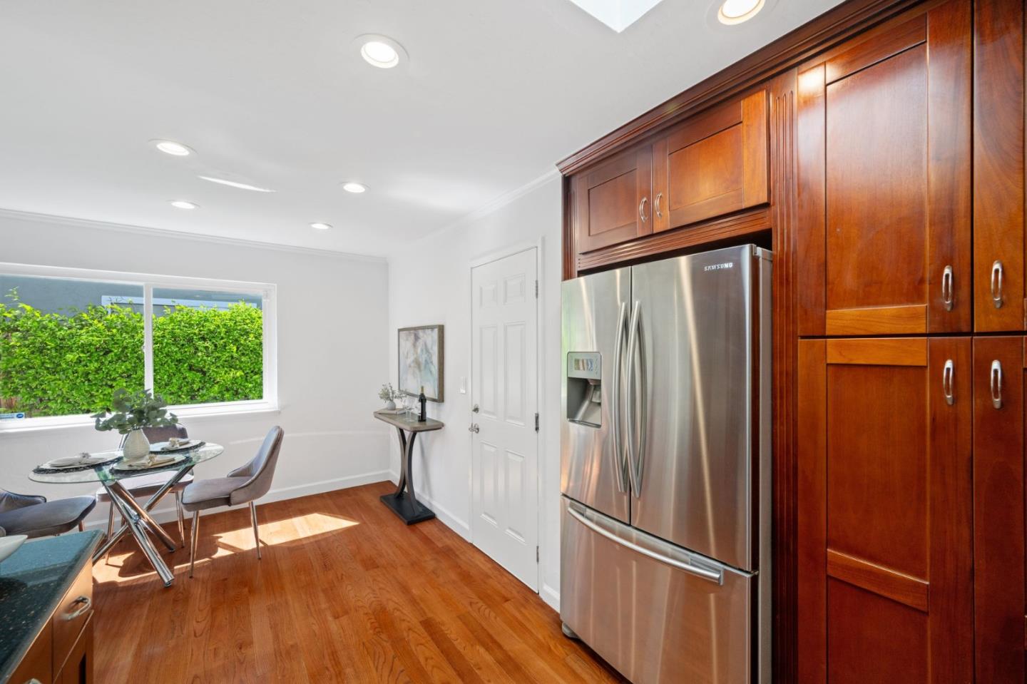 1096 Del Cambre Drive