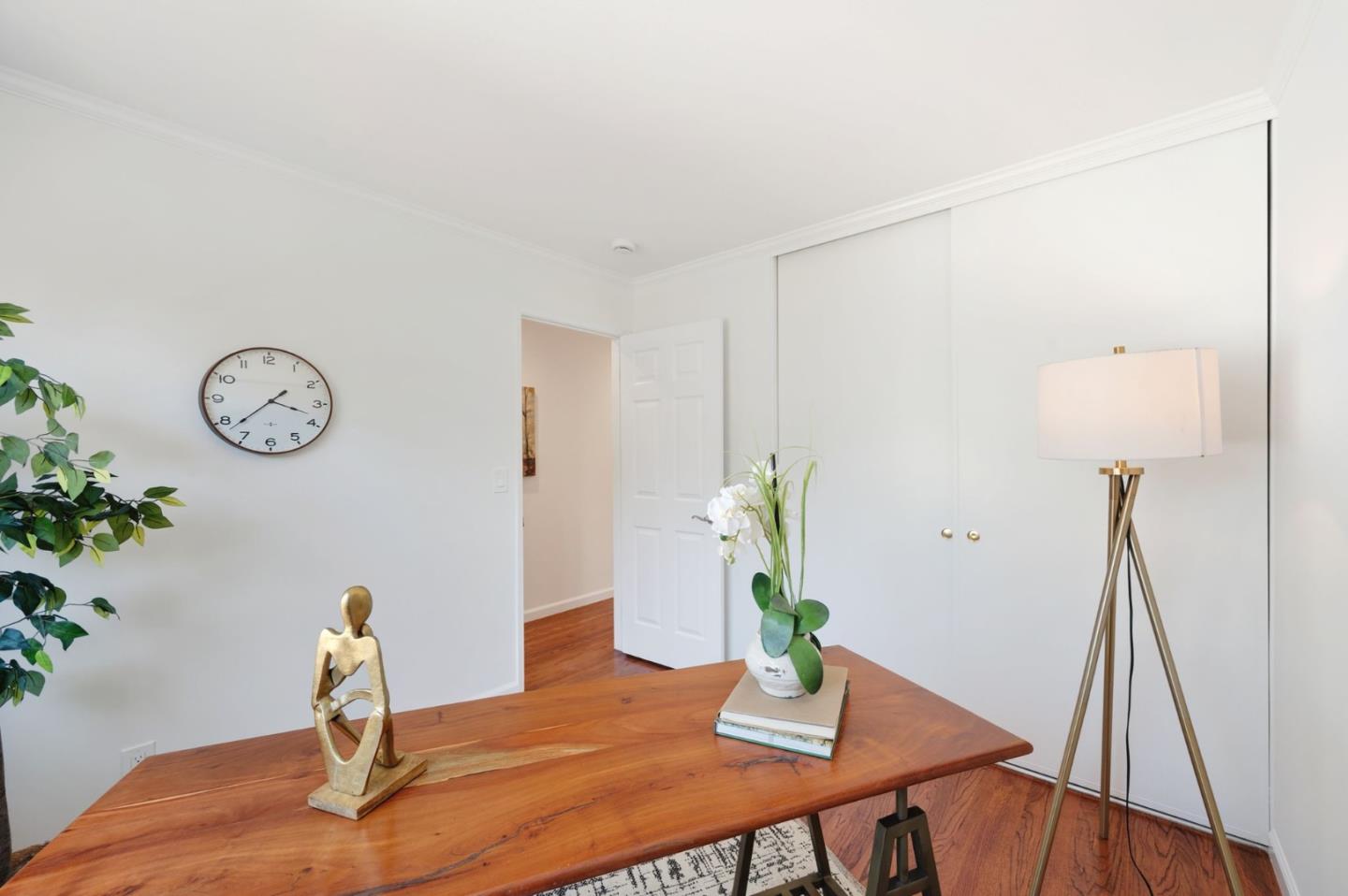 1096 Del Cambre Drive