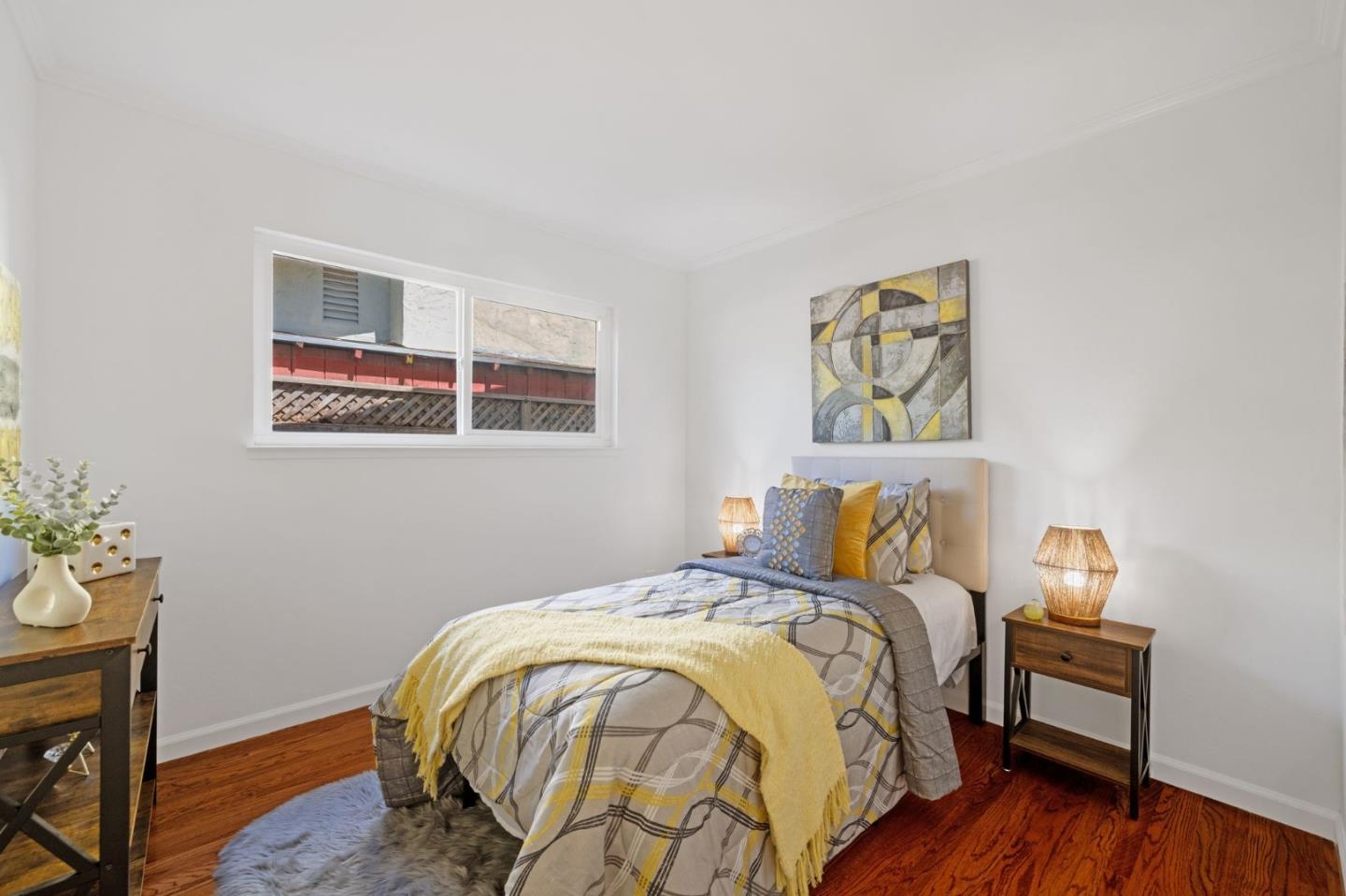 1096 Del Cambre Drive