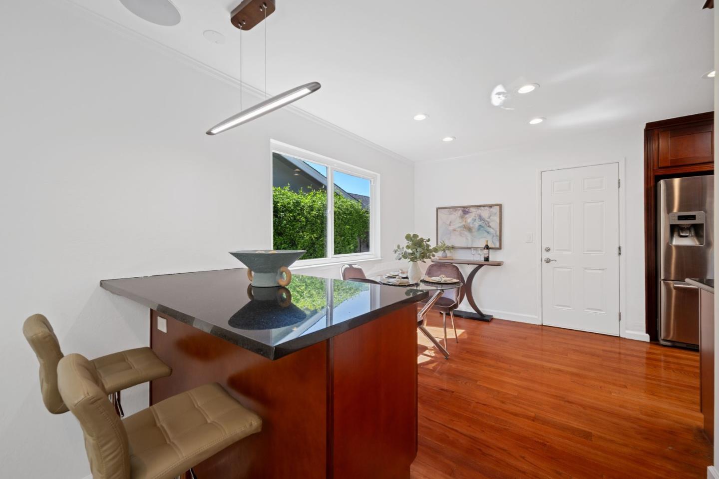 1096 Del Cambre Drive